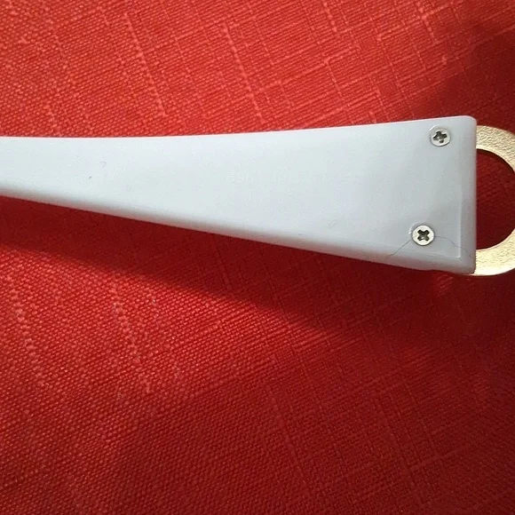 NOT QUITE FAMOUS SUNGLASSES - Picture 7 of 7